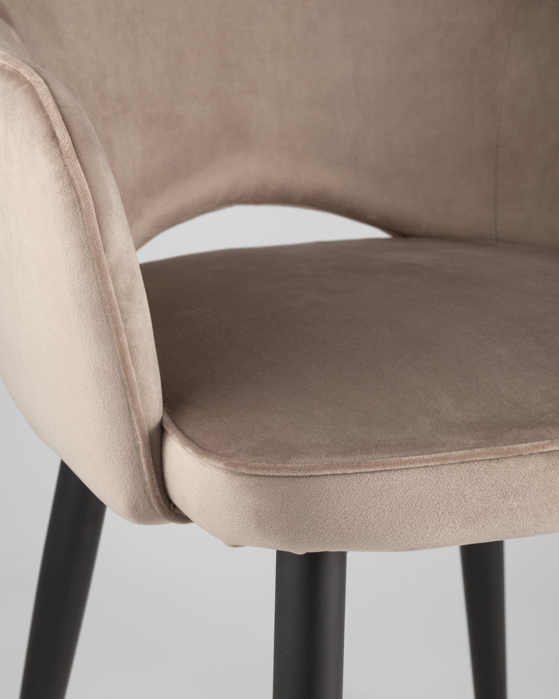 Cnek венера цвета шампань
Cnek венера цвета шампань