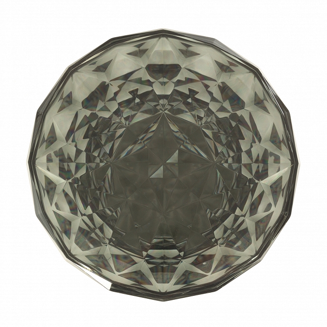 Кофейный стол Rock Crystal из пластика дымчатого цвета 
Кофейный стол Rock Crystal из пластика дымчатого цвета