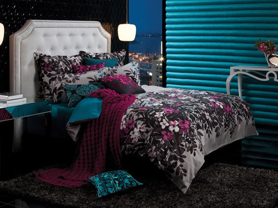 Фотография: Спальня в стиле Классический, Декор интерьера, Дизайн интерьера, Цвет в интерьере, Текстиль – фото на INMYROOM