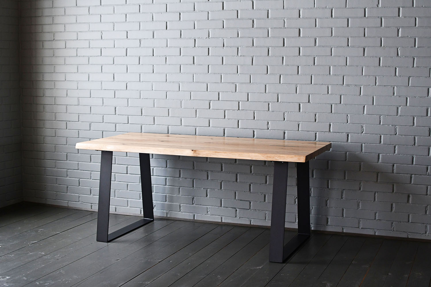 

Переговорный стол Steel Stripe на металлических ножках