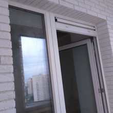 Фото из портфолио Остекления балкона и отделка балкона декоративным камнем с утеплением – фотографии дизайна интерьеров на INMYROOM