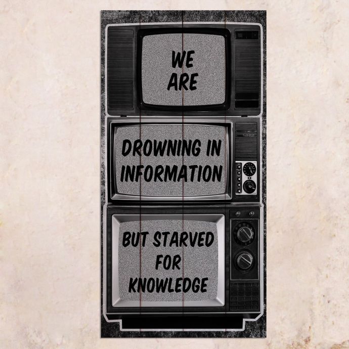 

Картина на дереве Drowning in Information 40х80