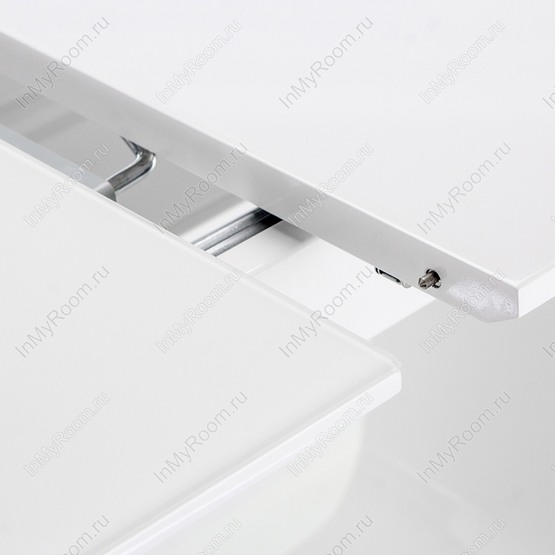 

Обеденный стол Vlinder Super White белого цвета