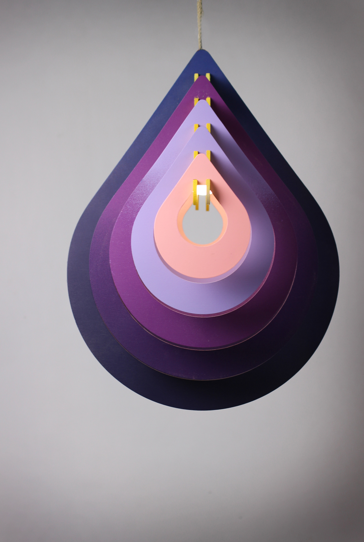 

Подвесной каплевидный светильник Marshmallows Drop Lamp