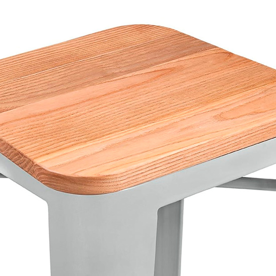 

Барный стул Tolix Wood из дерева и стали