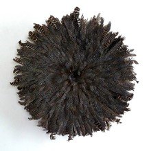 Камерунская шляпа большая (75 см) Из перьев цесарки Камерунская шляпа большая (75 см) Из перьев цесарки