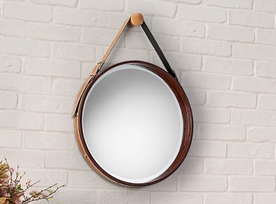 

Зеркало Porto в раме из искусственной кожи