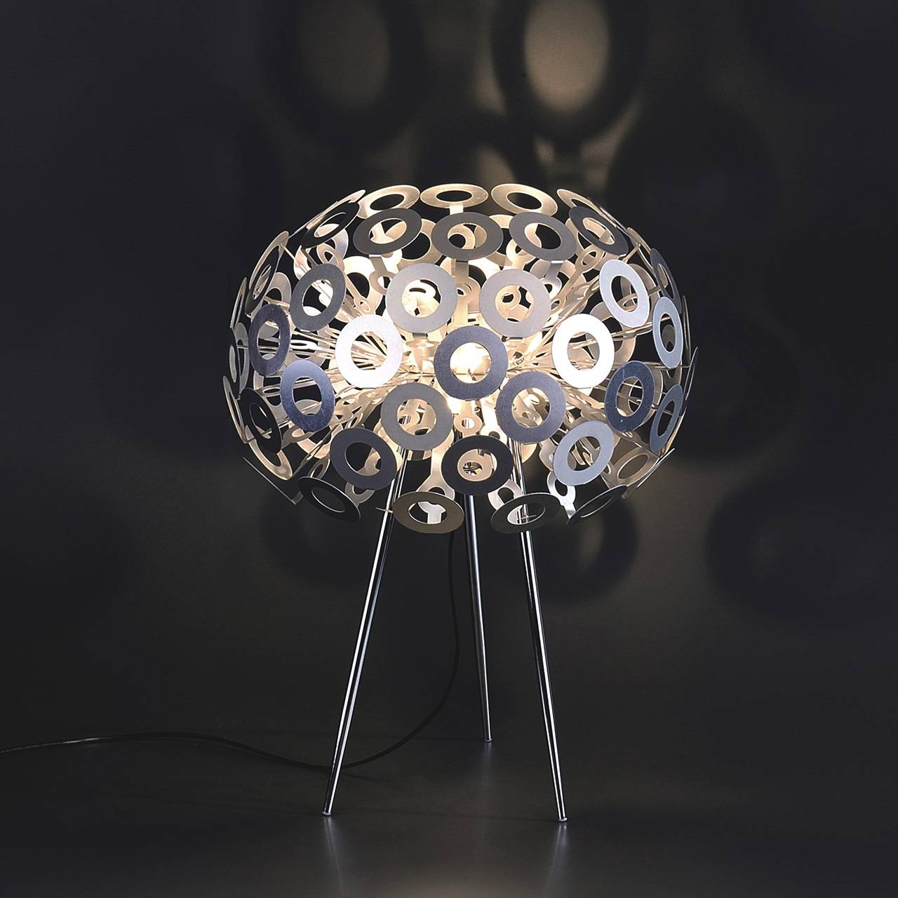 

Настольная лампа Artpole "Pusteblume"