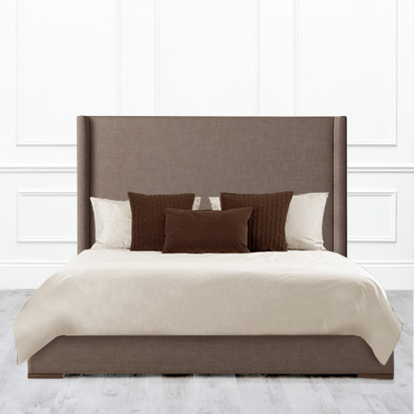 

Кровать Aspleen из массива с обивкой коричневого цвета