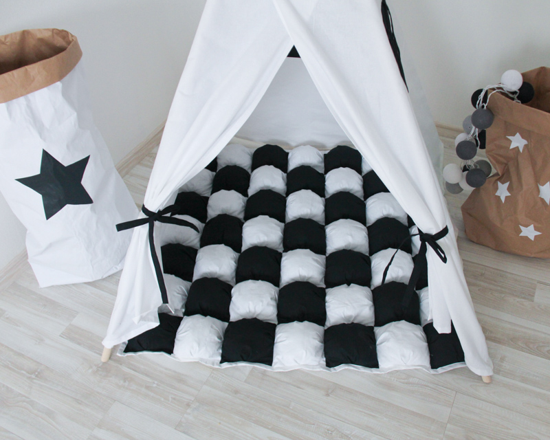 

Игровой коврик бомбон Black&Amp;White