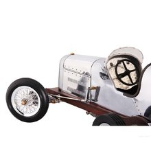Коллекционная модель автомобиля Bantam Midget, ручной работы Коллекционная модель автомобиля Bantam Midget, ручной работы