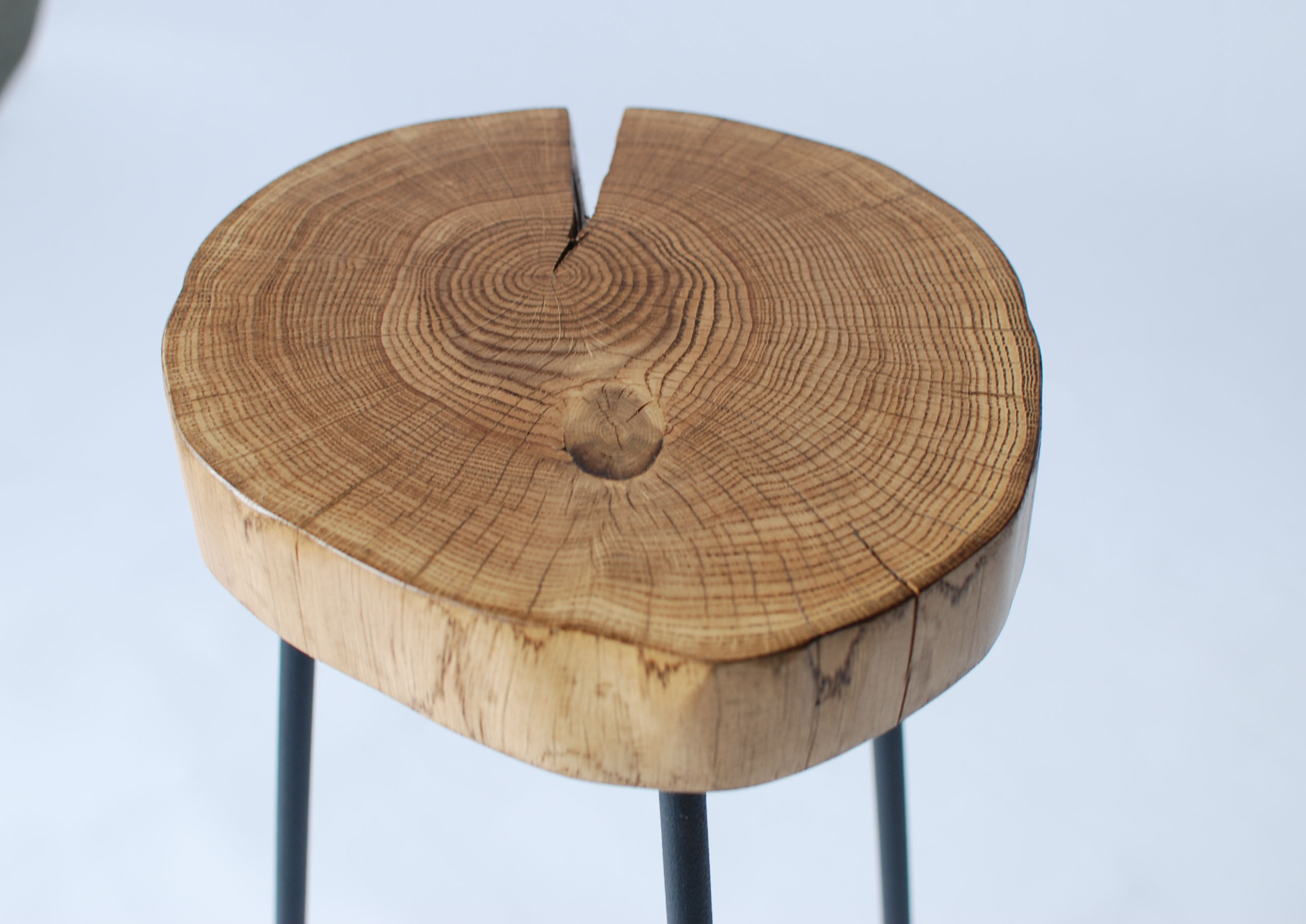 

Стол из спила Tree 03 с черными ножками