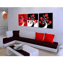 Триптих на холсте: "Red, black and white" Триптих на холсте: "Red, black and white"