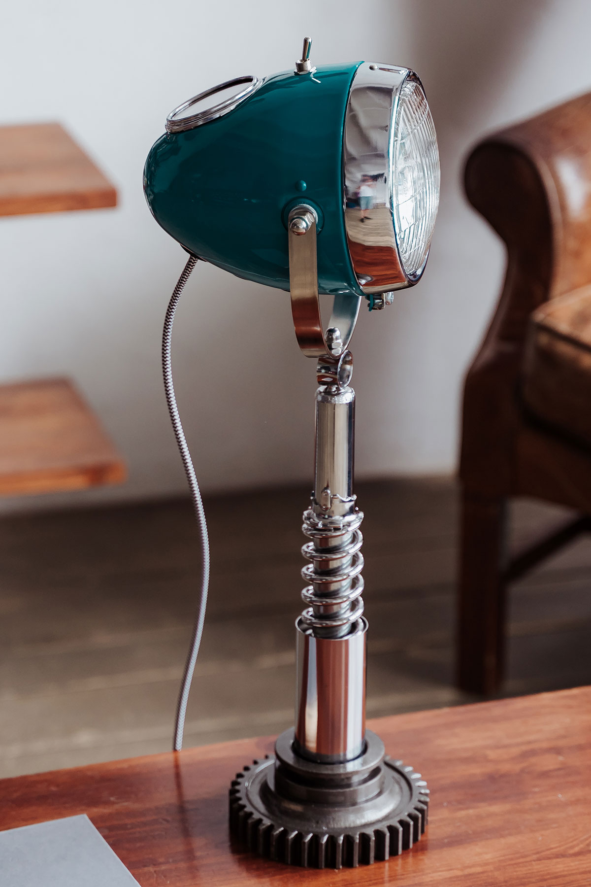 

Настольная лампа Motospring Gear Roverblue