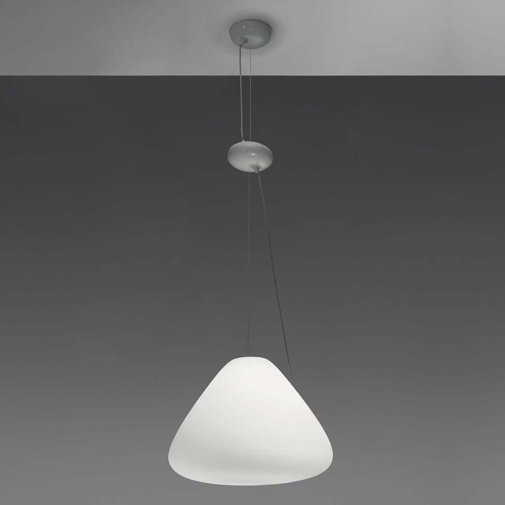 

Подвесной светильник Artemide Capsule с плафоном из стекла