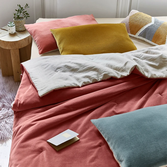 

Покрывало Velvet из велюра желтого цвета 230x250