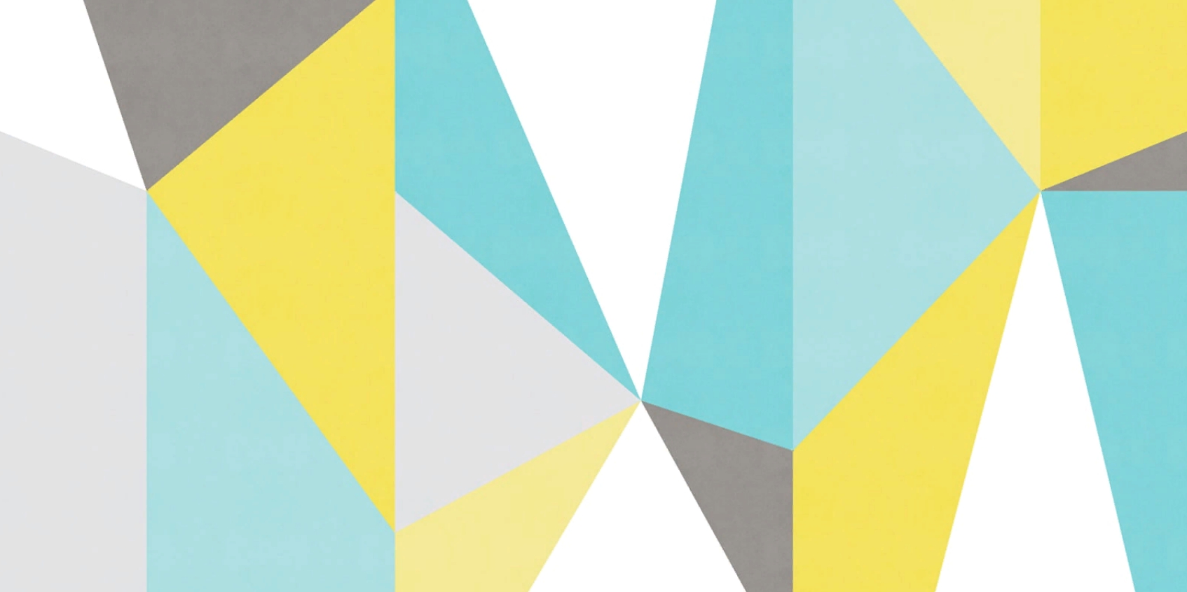 Цветные треугольники на стене