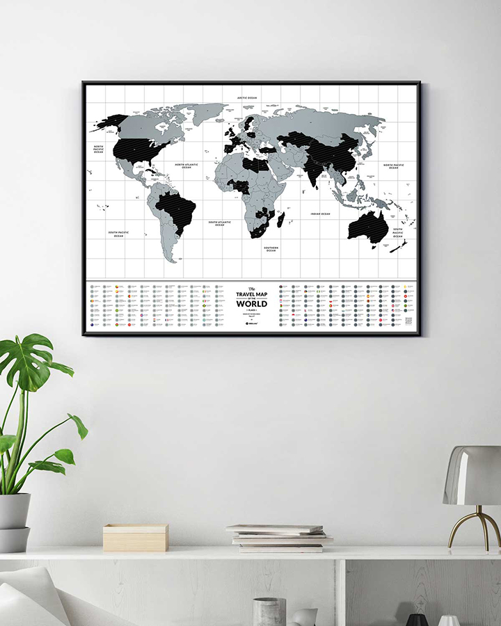Скретч-карта мира Travel Map Flags World фото