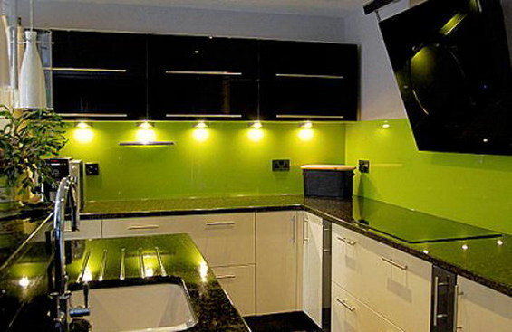 Фотография: Кухня и столовая в стиле Хай-тек, Декор интерьера, Дизайн интерьера, Цвет в интерьере – фото на INMYROOM