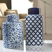 Фарфоровая ваза Loca Nera CHINESE PATTERN Фарфоровая ваза Loca Nera CHINESE PATTERN