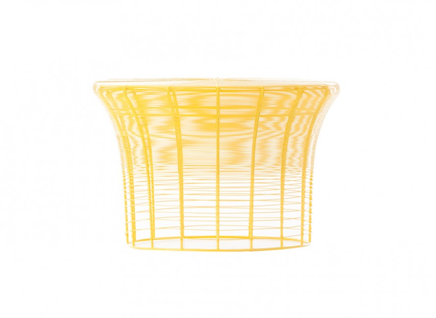 

Столик Aram желтого цвета