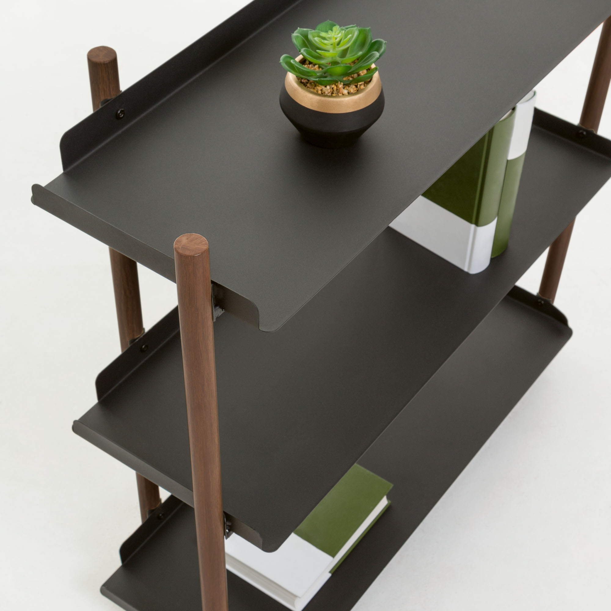 

Стеллаж Small Magal Shelving Unit с черными полками
