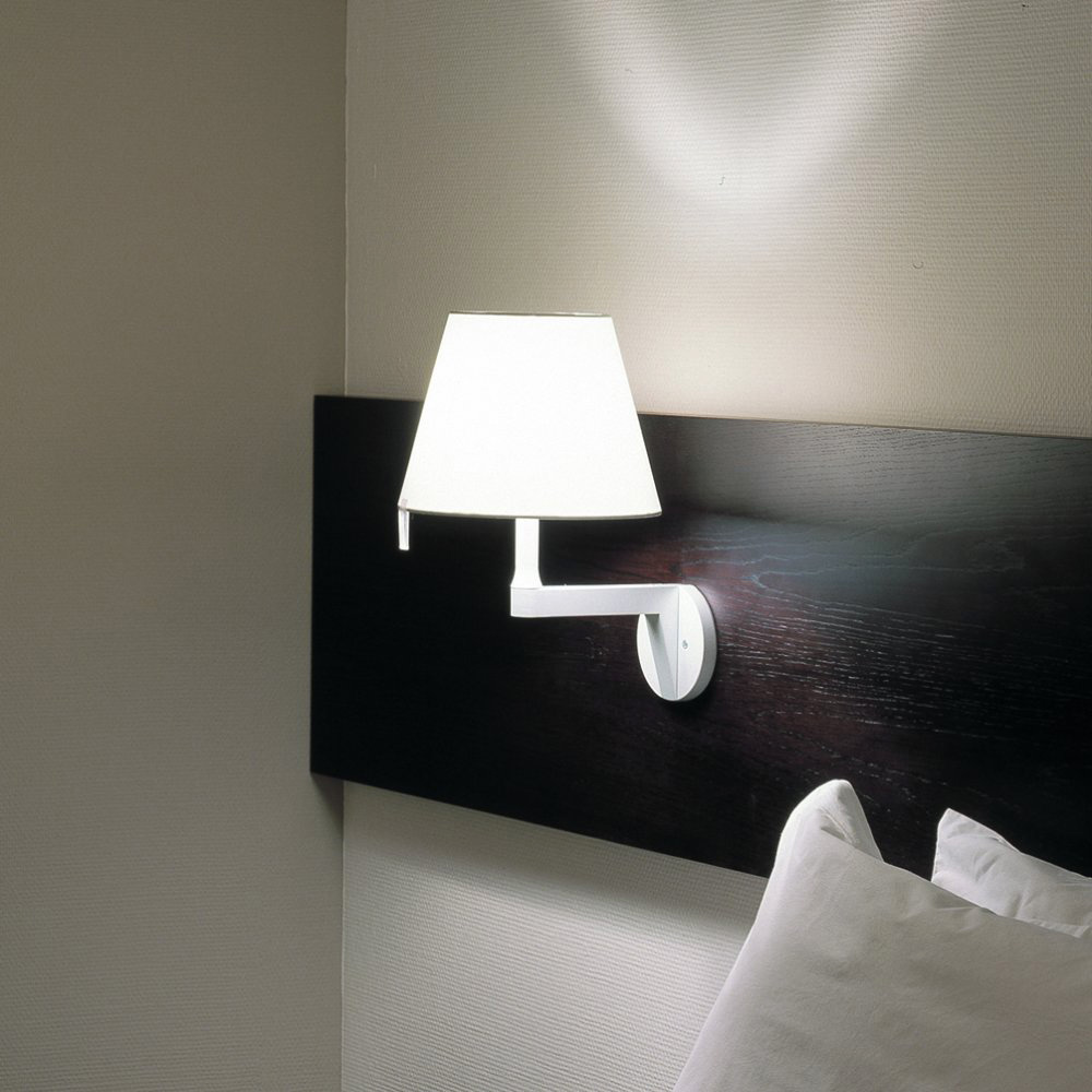 

Настенный светильник Artemide Melampo