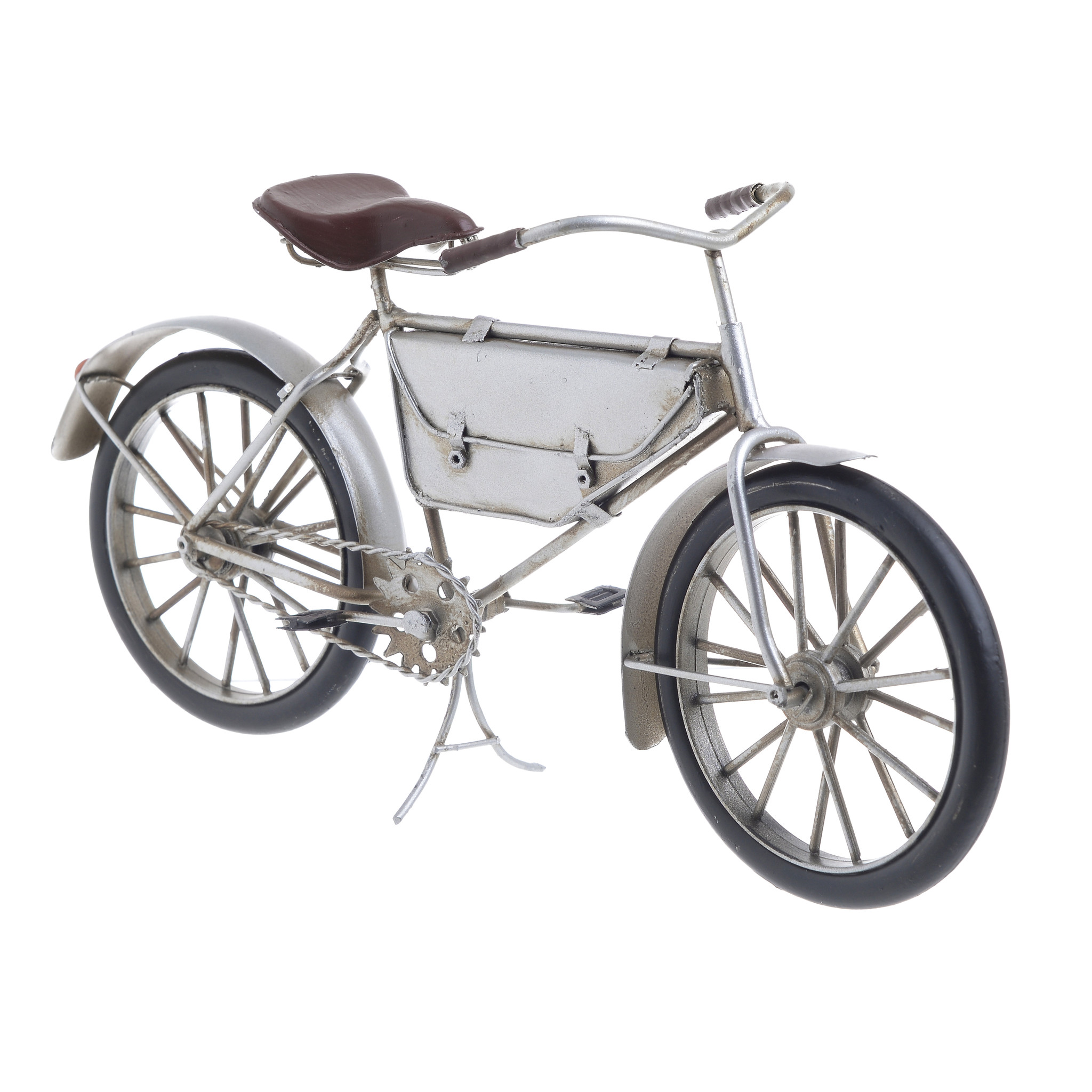 

Модель Bicycle серебристого цвета