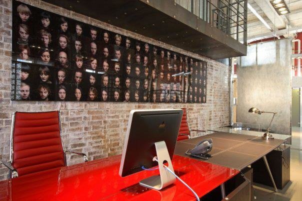 Фото из портфолио Офис медиагруппы "ЖИВИ" на Арме – фотографии дизайна интерьеров на INMYROOM