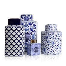 Фарфоровая ваза Loca Nera CHINESE PATTERN Фарфоровая ваза Loca Nera CHINESE PATTERN