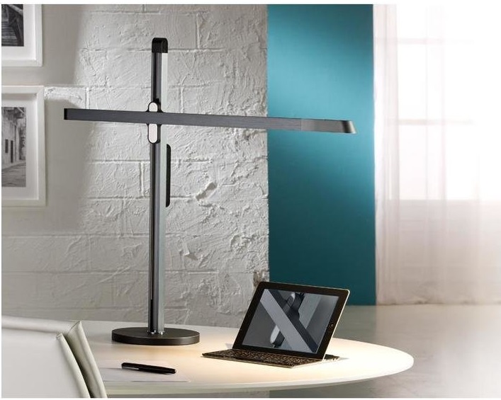 

Настольная лампа Schuller Tecton из алюминия