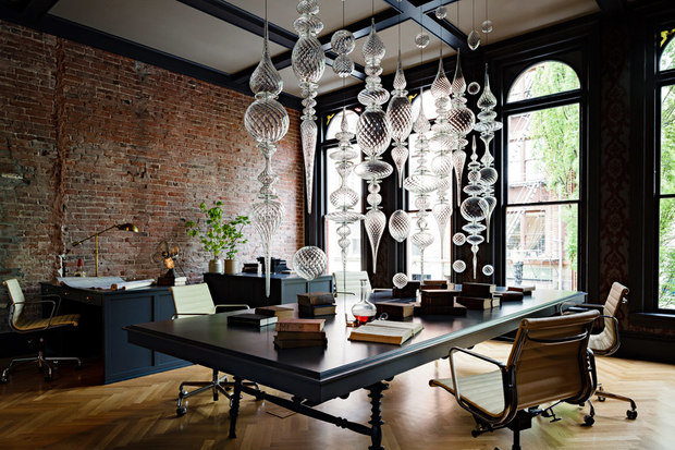 Фотография: Офис в стиле Лофт, Декор интерьера, Мебель и свет, Готический – фото на INMYROOM