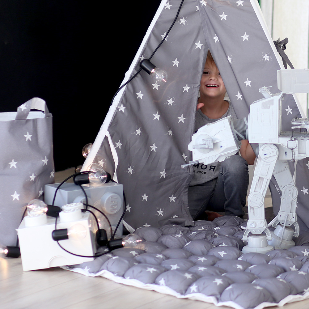 

Вигвам для детей звездопад со звездочками