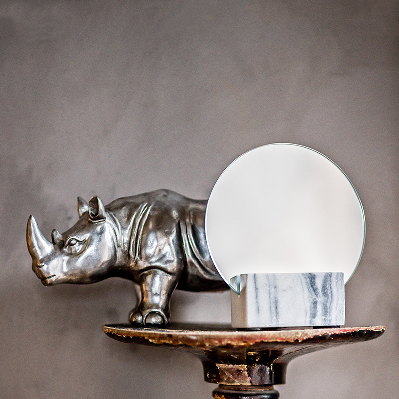 

Статуэтка Rhino серебристого цвета
