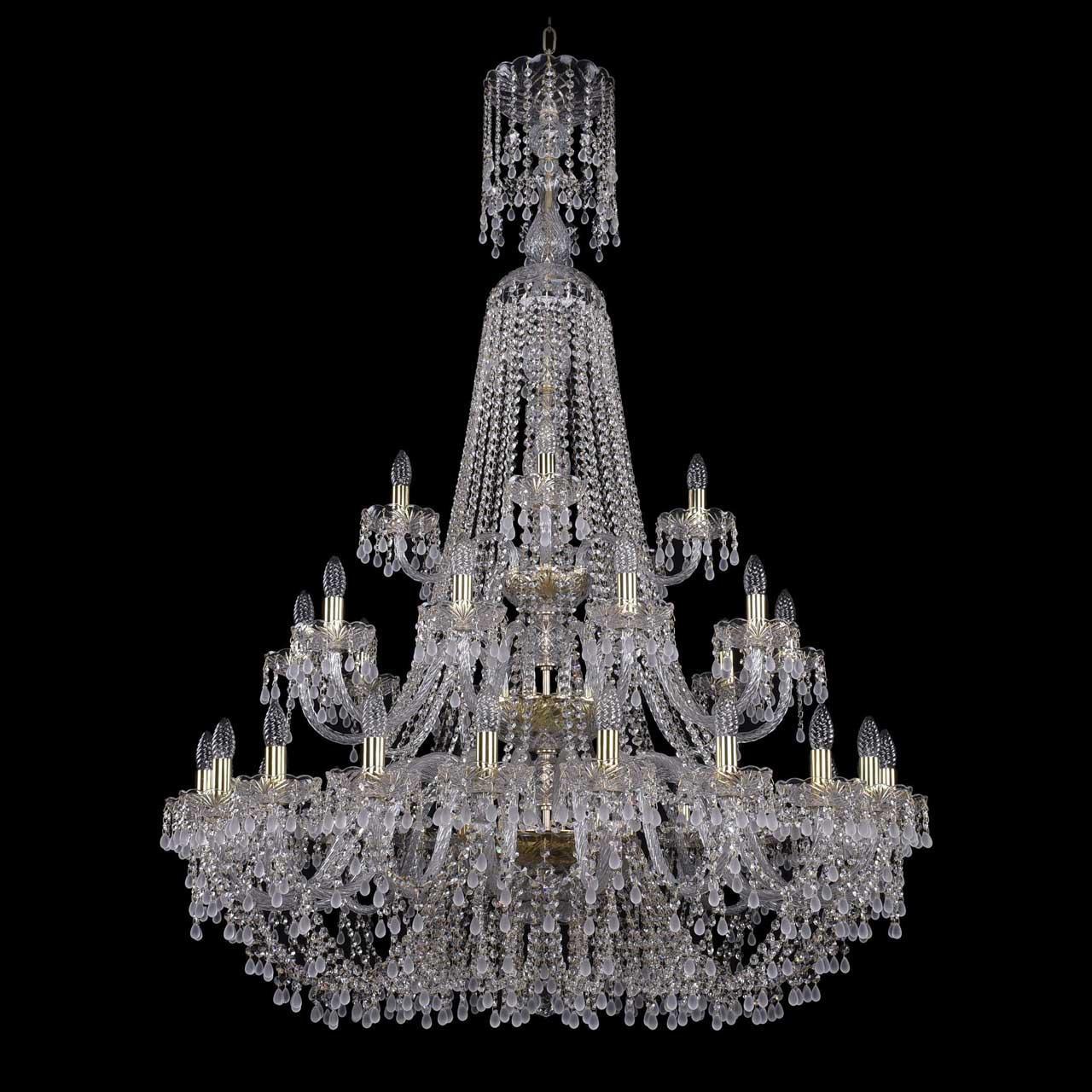 

Подвесная люстра в виде свечей с хрустальными подвесками