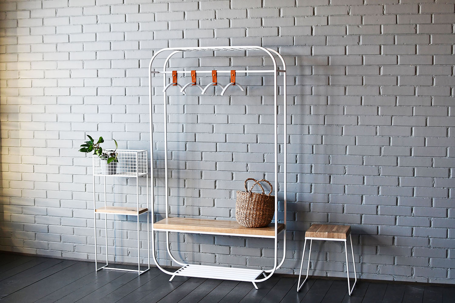

Вешалка Oak Shelf с высокой полкой