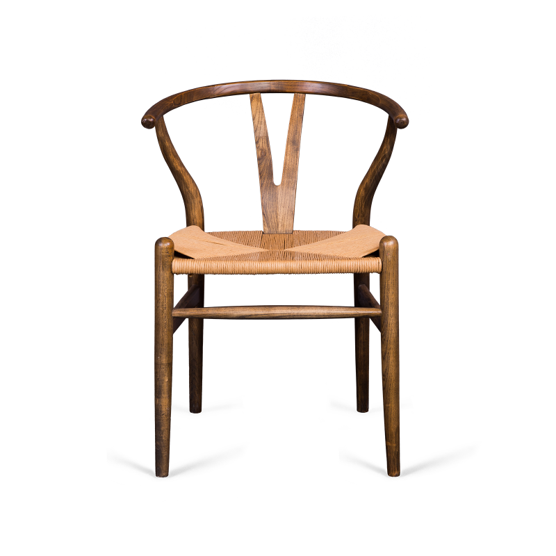 

Стул Wishbone коричневого цвета