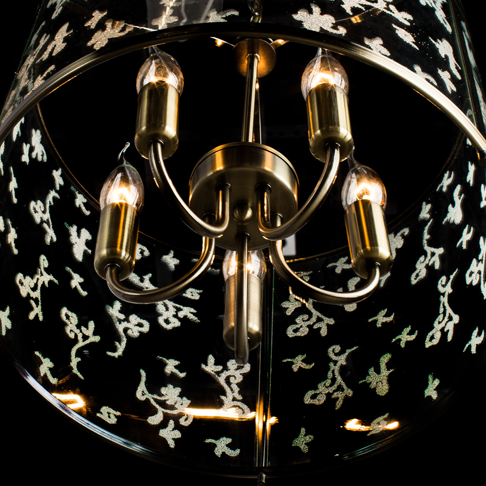 

Подвесная люстра Arte Lamp Bruno в замковом стиле
