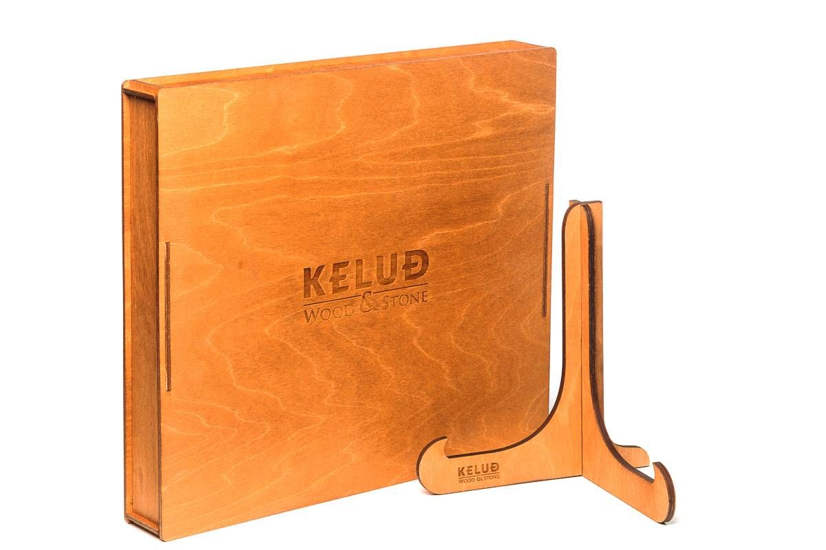 

Декоративное панно из окаменелого дерева 382594