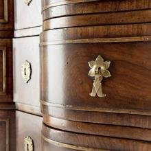 Комод BYRON SERPENTINE CHEST Комод BYRON SERPENTINE CHEST