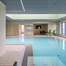 Фото из портфолио Плавательный бассейн на 17 этаже многоквартирного дома.  – фотографии дизайна интерьеров на INMYROOM