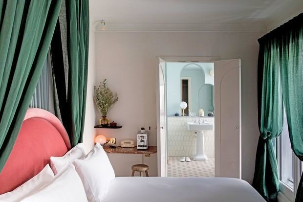 Фотография: Спальня в стиле Восточный, Декор интерьера, Париж, Жан Луи Денио, Ора Ито – фото на INMYROOM