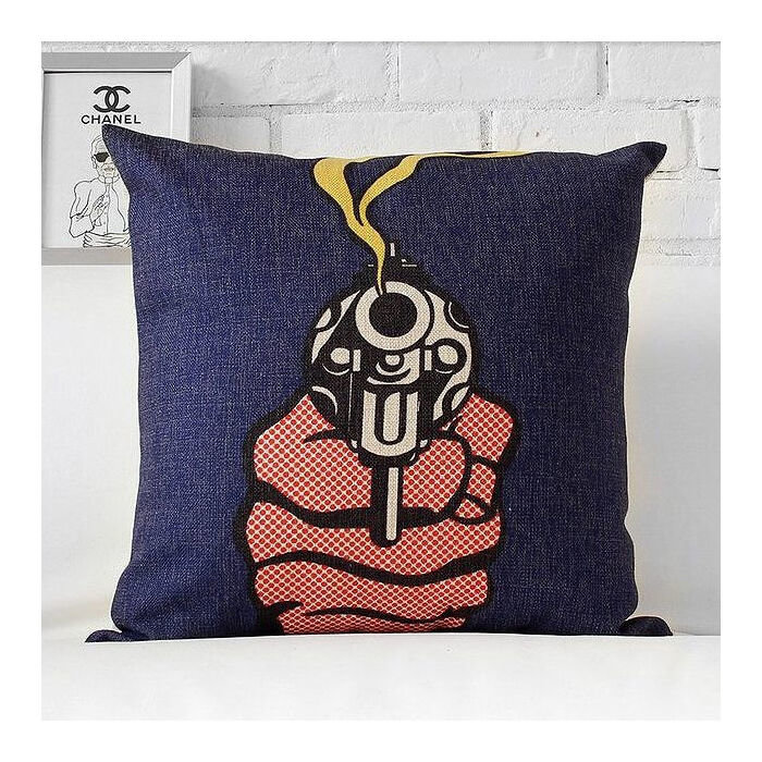 Чехол на подушку "Pop-art gun" Чехол на подушку "Pop-art gun"