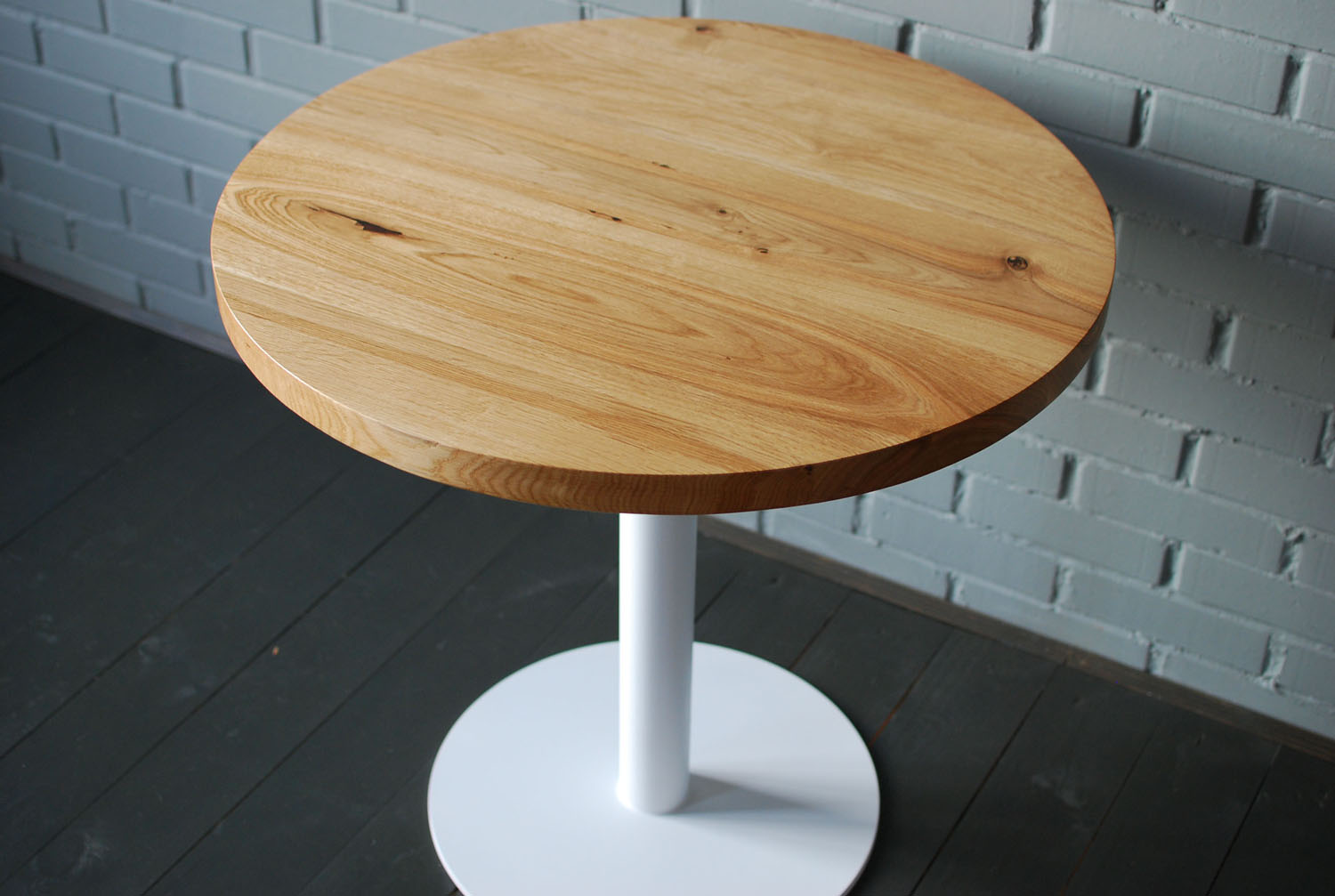 Стол круглый 1 м диаметр. Круглый стол 80см 80 см. Круглый столик из дерева. Круглый деревянный столик. Столешница круглая.