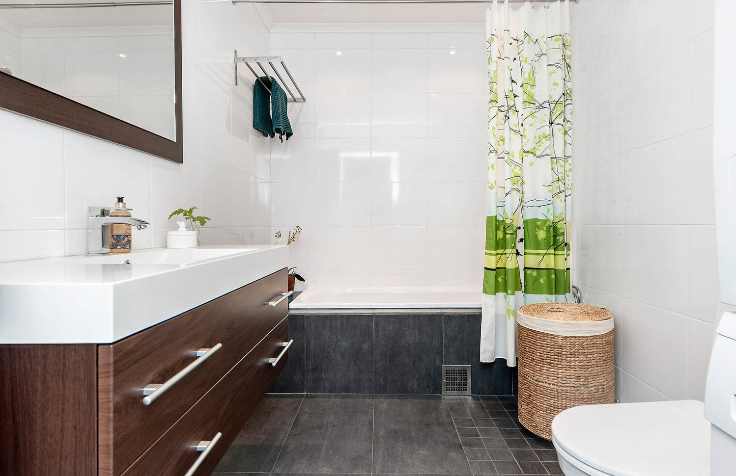Дизайн ванной комнаты с туалетом: 90 фото совмещенных санузлов | баня-на-окружной.рф