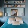 Двухэтажная квартира в парижской мансарде